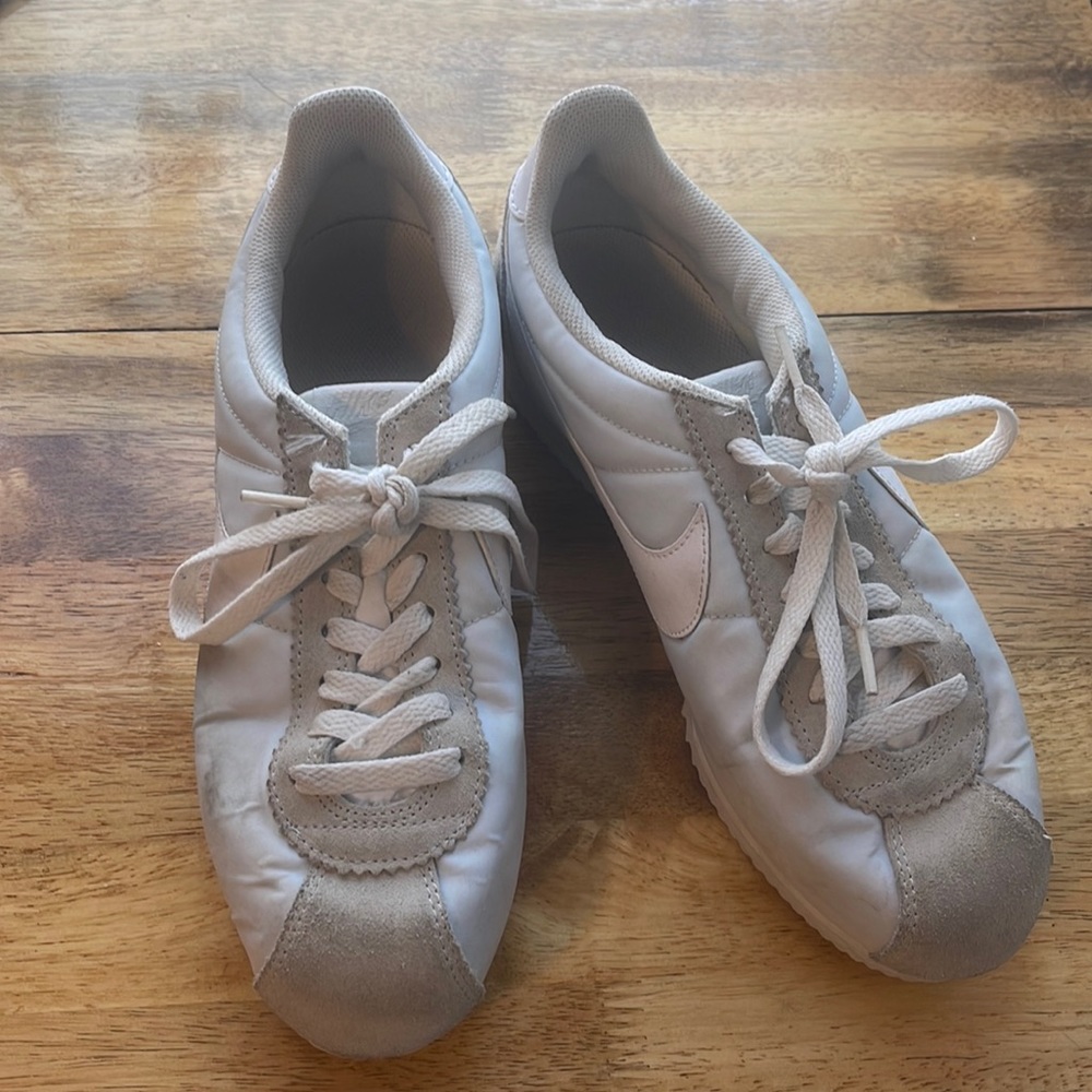 Nike Cortezs